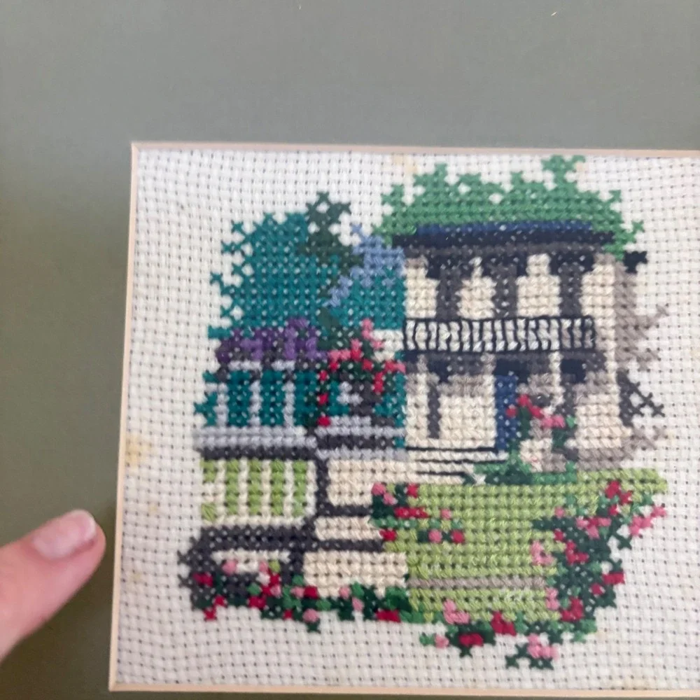 VTG Framed Cross Stitch House‎ Garden Needlepoint Folk Art Cottagecore 10x10